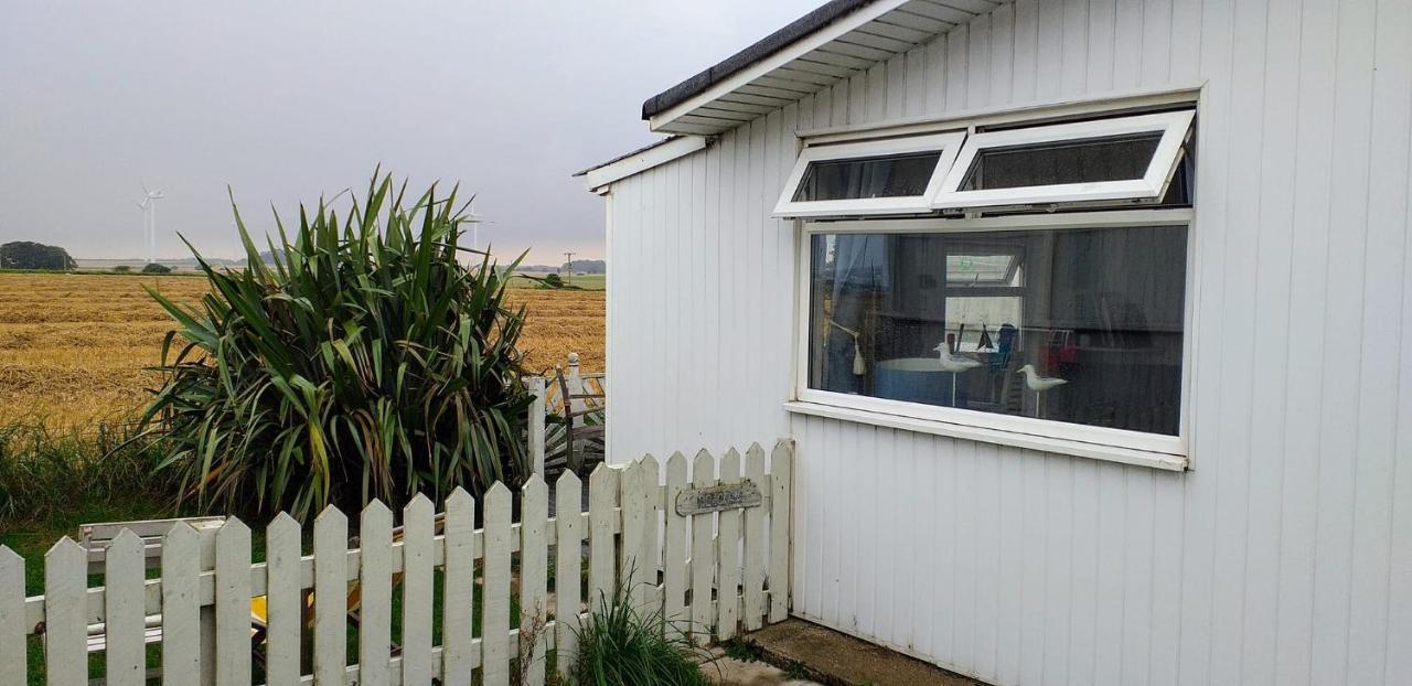 The Sun Trap @ Bridlington'S Bed & Bowl Beach Breaks Villa Exterior photo