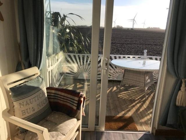 The Sun Trap @ Bridlington'S Bed & Bowl Beach Breaks Exterior photo